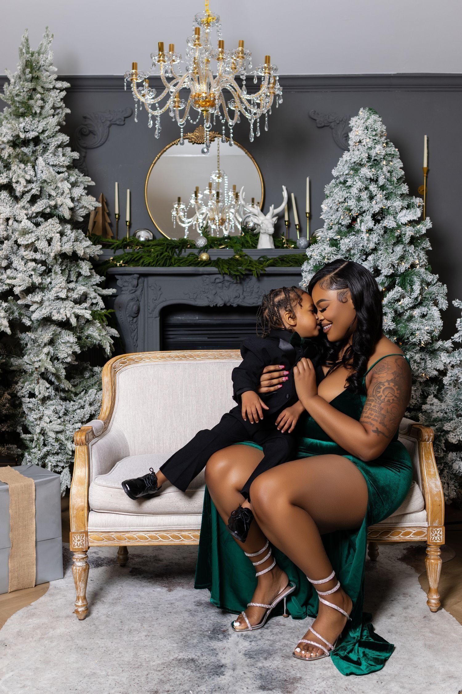 Mama and baby photography - love and connection